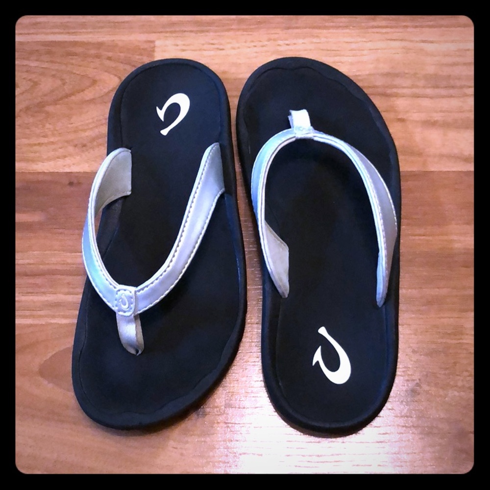 Girls OluKai Flip Flops